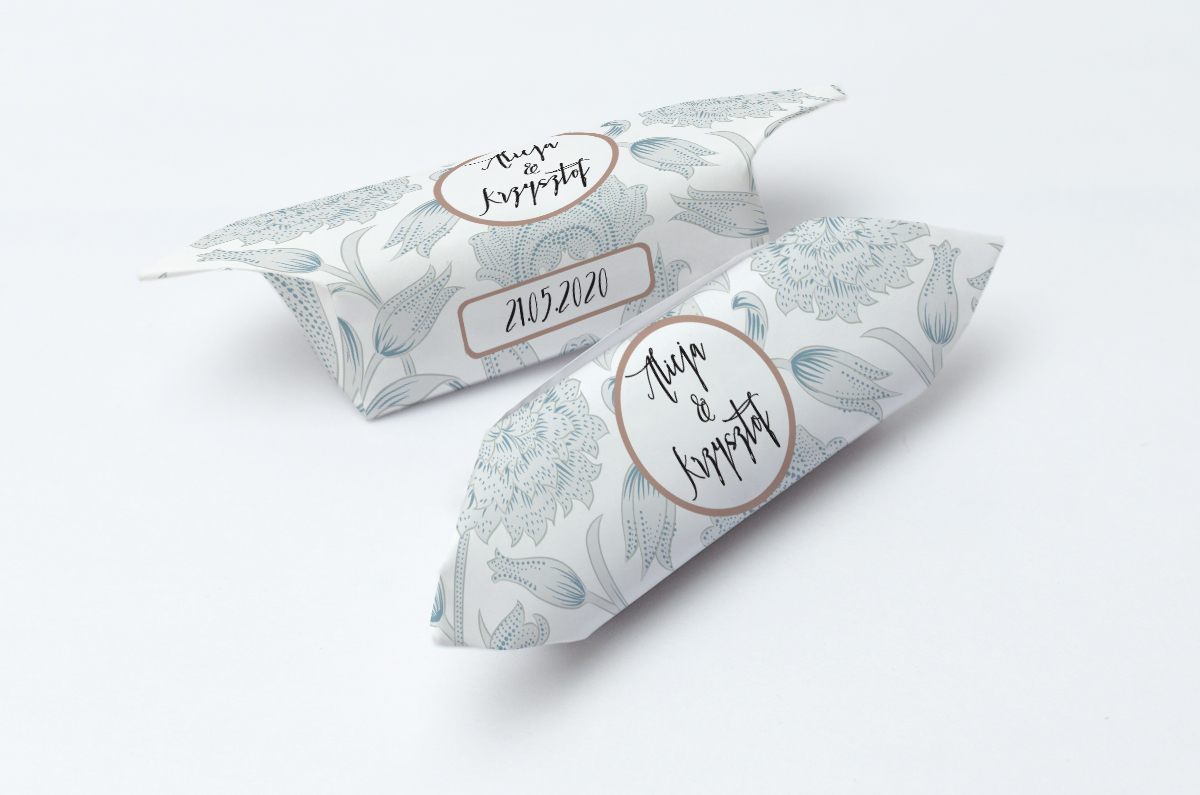 Krówki na ślub i wesele niebieskie kwiaty