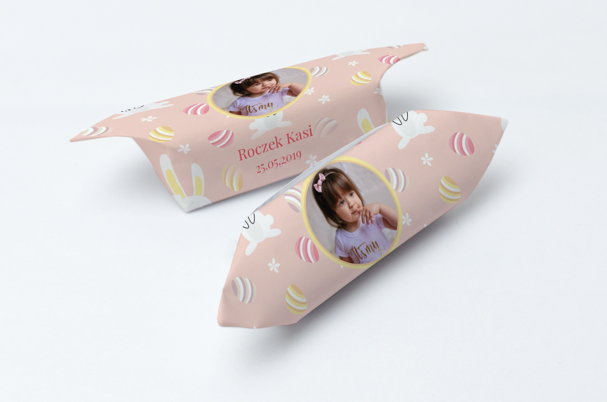 krówki ze zdjęciem dziecka na urodziny z zajączkiem