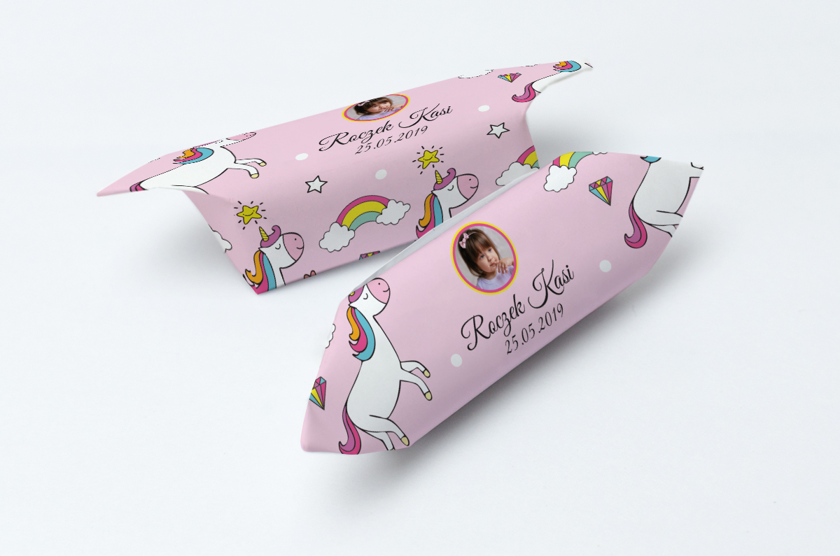 krówki na urodziny różowe z jednorożcem i zdjęciem dziecka